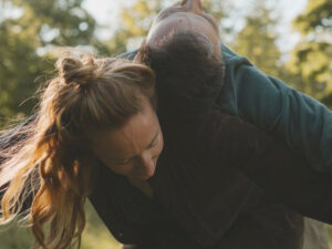 Contact Improvisation: Workshop & Jam | Jan-Mai, So, 1x pro Monat